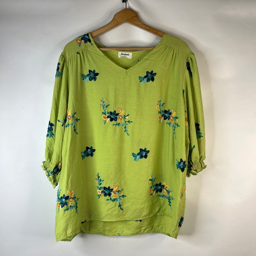 Kindred Blouse Womens 3X Lime Green Floral Embroidered V-Neck Smocked Cuff Boho